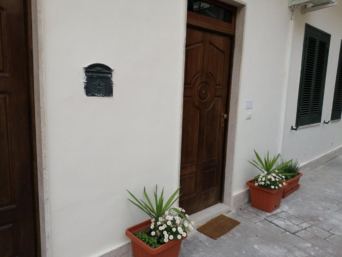B&B Ninfa Caserta Bagian luar foto